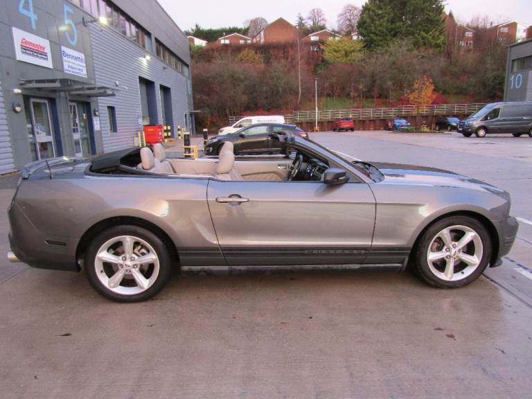 Ford Mustang 3 7 V6