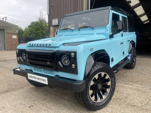 Land Rover 110 County Station Wagon