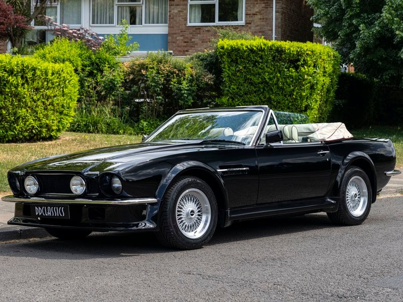 Aston Martin Vantage Volante 5340Cc
