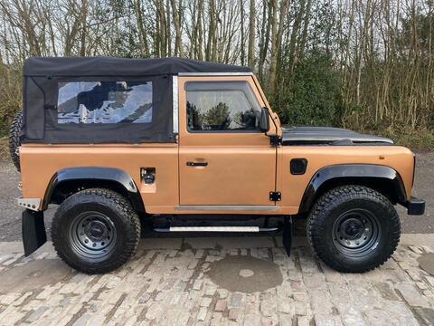 Land Rover Defender 902 5 Tdi