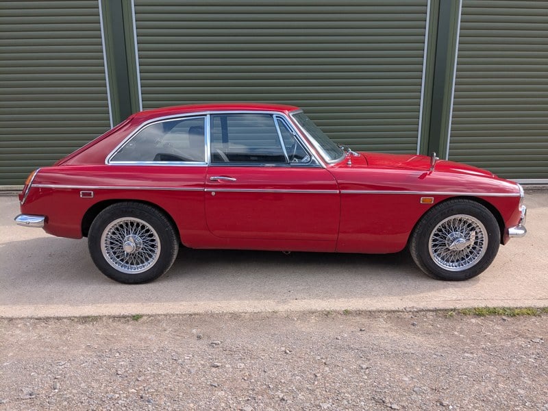 Mg Mgc Gt Tartan Red