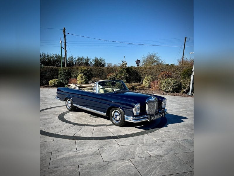 Mercedes-Benz 250 Se Convertible