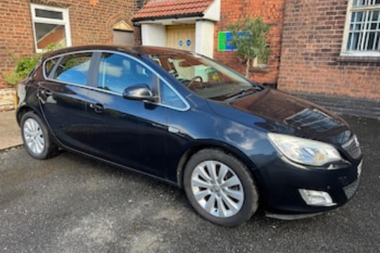 Opel Astra 2012 64