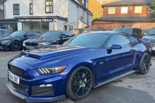 Ford Mustang 5 0 V8