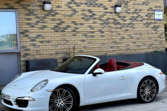 Porsche 911 Carrera 3 4