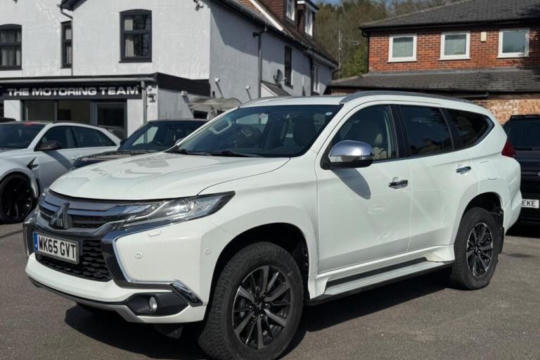 Mitsubishi Shogun Montero Sport 3