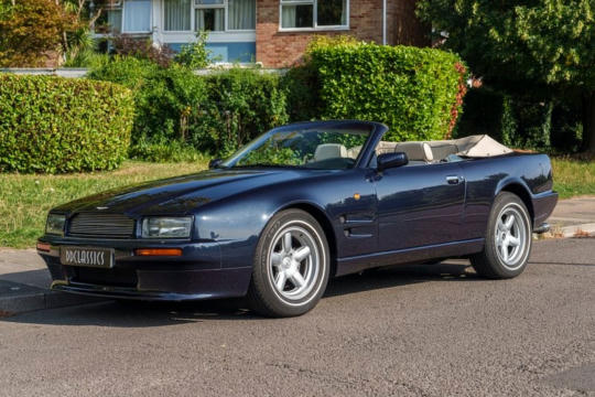 Aston Martin Virage Volante